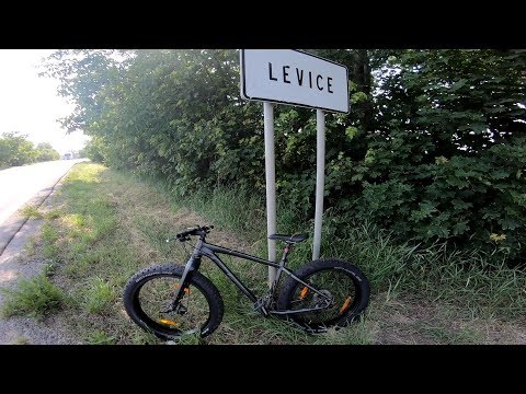 na biku... Levice (Technohead - I Wanna Be A Hippy)