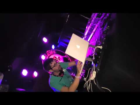 The Voodoo Warriors (Kiwistar / Red Oak) Live in La Dame de Canton Paris 28/11/2015