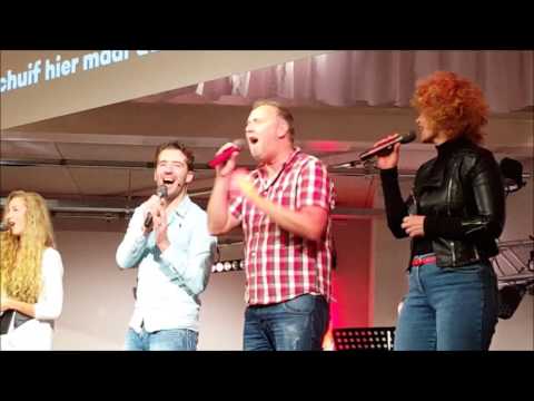 Basis cc - Hillsong - Still