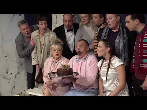 Molièrova klasika v Kalichu: Lakomec s Pavlem Zedníčkem a Janou Švandovou oslavil stou reprízu