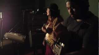 The Rain by Vedera (Super The Future Acoustic cover, live at Midnight Studios)