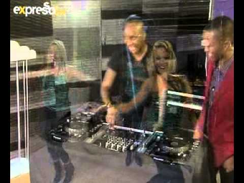 Dj Giggs Superstar performs "Say yes" (27.04.2012)
