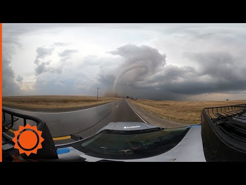 INCREDIBLE VR 360 Iowa tornado | AccuWeather