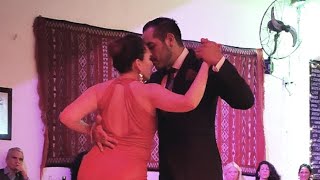 Soy aquel viajero (Di Sarli) Mara Oviedo y Sebastián Fernandez. La Mordidita Tango 17ene25 (1/4)
