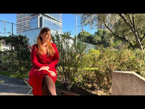 Bota - Simone Montefiore - Vitrina e librit