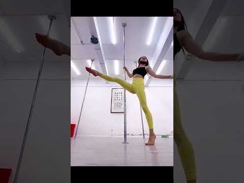 Pole dancing 38