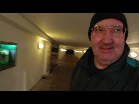 MongoTV_4295 - SÆLGER TOMME FLASKER I NETTO SENT VALENTINES FREDAG AFTEN KLOKKEN 23