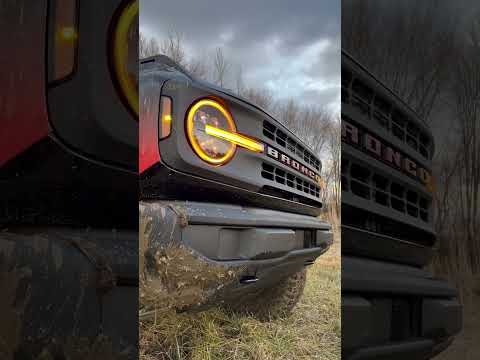 We can’t get enough of these #alpharex headlights! #offroad #broncobuild #cjoffroad #fordbronco