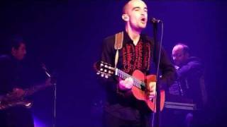 ALDEBERT - La plage (Vamos a la playa) au Zénith + Bénabar et Maxime Le Forestier