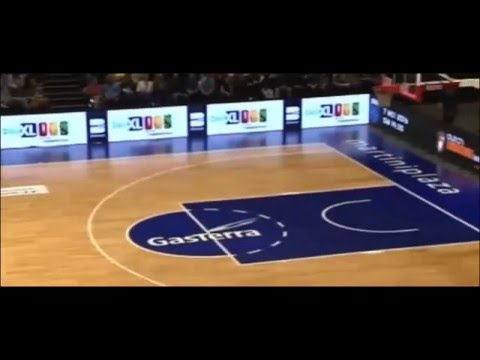 Jason Dourisseau scores incredible buzzerbeater