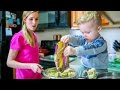 MOMMY AND ME BAKING COOKIES