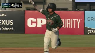 [討論] 美國小聯盟現在有狗球童了!?