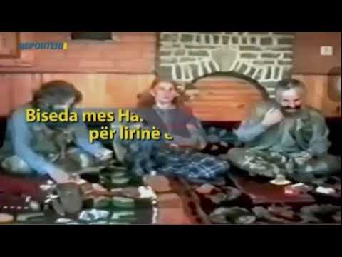 Ademi dhe Hamëz Jashari me Nenen