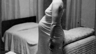 Secos & Molhados - "Mulher barriguda" do primeiro LP "Secos & Molhados" (1973)