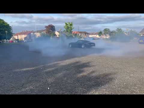 Tvr cerbera 4.2 doing dounts drifting sideways