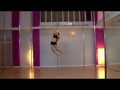 06.Thess Pole Art Show 18 - 15.11.15 Thespi's Solo (3 Doors Down - Landing In London)