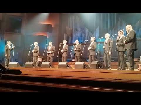 Klapa Šufit - Ponoć je mila moja majko