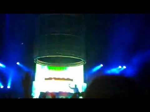 Hardwell 05 @ Avicii Concert in London Arena O2 [Otto Knows - Million Voices]