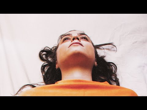 GIRLWOMAN - Prisma (Official Video)