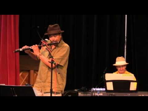 Groove Kitchen Band video.