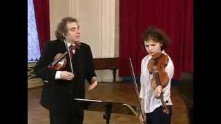 Download lagu Zakhar Bron teaches Bach, Violin Concerto in A Minor, BWV No. 1041 mp3 Download lagu Zakhar Bron teaches Bach, Violin Concerto in A Minor, BWV No. 1041 mp3