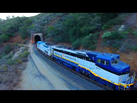 Drone chasing Amtrak with 5 Locomotives into SLO