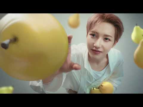 The wait is finally over.Our presenter is RENJUN of NCT. #JANUAXRENJUN