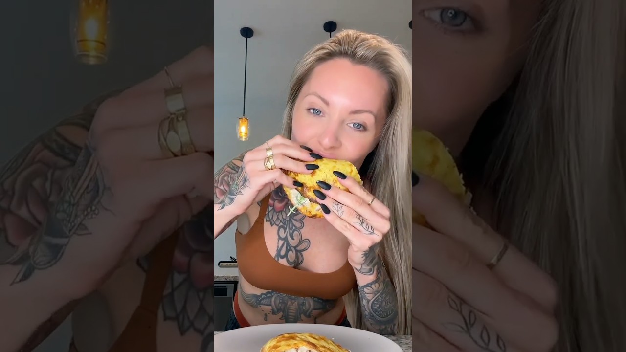 Trying the viral cottage cheese flatbread trend... truly shocked at the flavor 🤯🤯🤯🤯🤯🤯