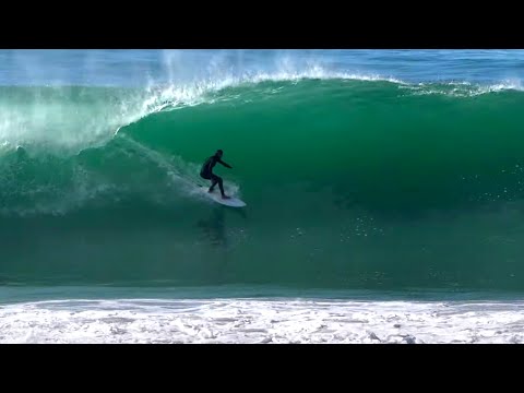 Huge waves firing at Blacks Beach