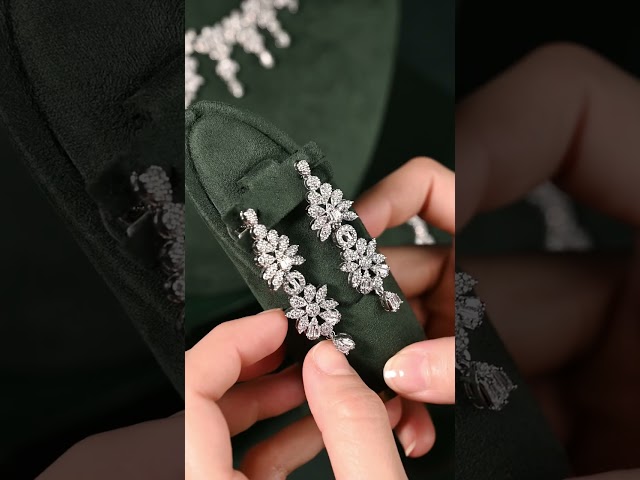 طقم مجوهرات زركون بلمعة الألماس الجذابة