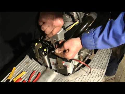 Heinkel Werkstattvideo | Zusätzliche  Sicherung 25A zwischen Regler und Zündschloss