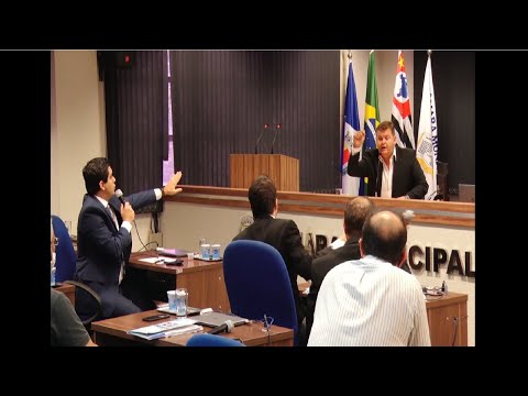 Depoimento de prefeito à CP termina em confusão na Câmara dos Vereadores