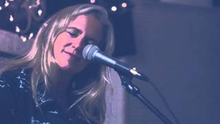 Message to the Moon - Karen Fowlie     Victoria House Concert B