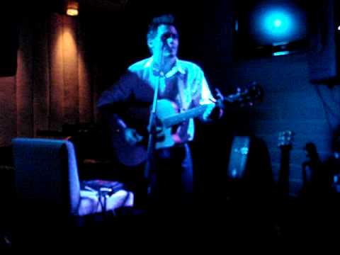 Wonderwall (Cover) - Lone Raynger at the Pivo House in Vancouver