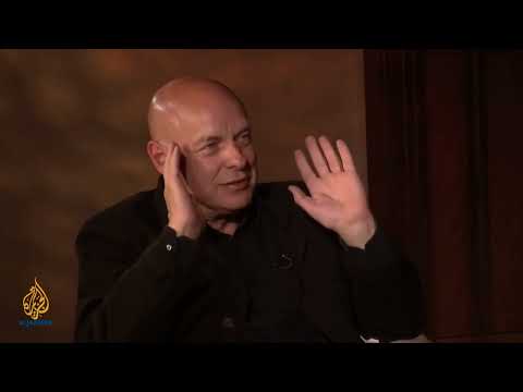 Brian Eno Talks About How Hearing Farid El Atrache's "Hibeena" Changed His Life