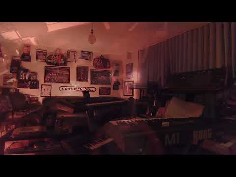 RETRO RADIO TALK SHOW #140 with MAXIMILIAN