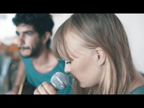 Glory Box / Here ( Alessia Cara ) Guitar Loop Cover | Signe & Hvetter