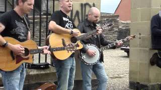 The Sullivan Brothers perform&quot; Johnny Come Lately&quot; at the 2011 Maiden City Festival