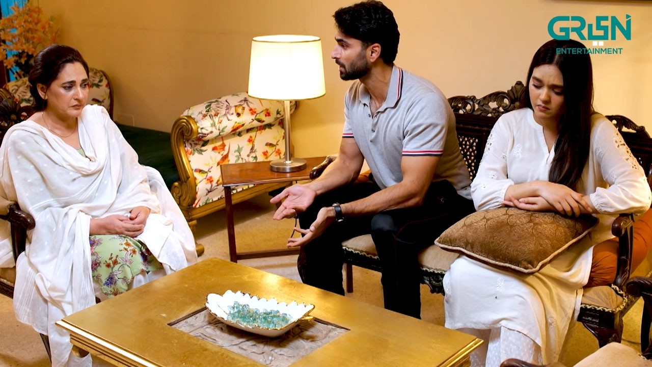Dureshahwar Ko Salgirah Par Kyun Bulaya | Momina Iqbal - Junaid Khan | Pakistani Drama | Green TV