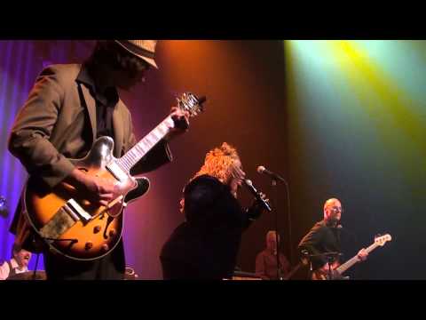 Zora Young live at Hoogeveen Blues 2013