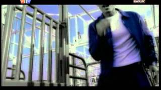 mustafa sandal-tek geçerim