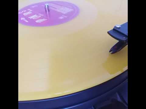 Nana Kinomi and Leo Beats - I Love You