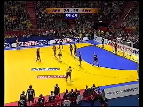 Staffan Olsson kvitterar i slutsekunderna i EM 2002. Sverige vinner senare i förlängning.