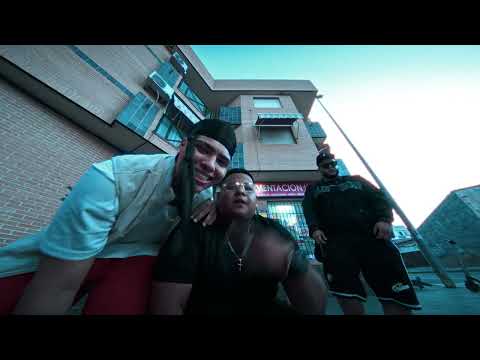 TITOBI ❌ MINIMÍ - TUTTI 🌶️ (VIDEO OFICIAL) 🎬