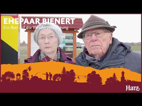 EIN BIER AUF DIE WIEDERVEREINIGUNG - Ehepaar Bienert