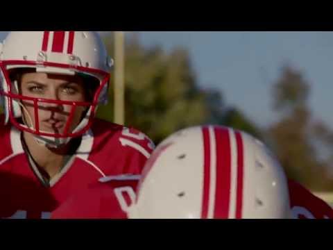 Victoria’s Secret Angels Play Football