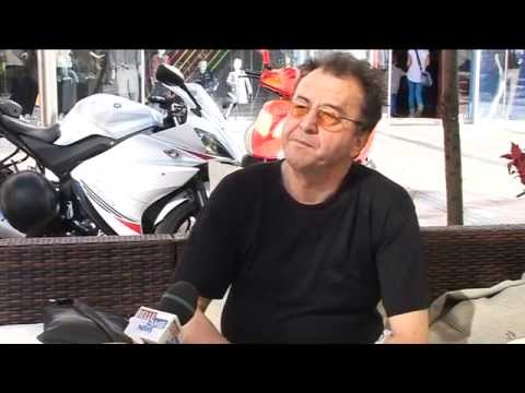 IZ sasvim DRUGOG UGLA:Secanje na Arsena,Novak Radulovic,autor Milena Vidojkovic