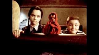 Addams Family ost (1991)  5 Family Plotz