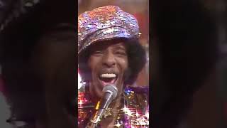 Sly and The Family Stone - &quot;Stand&quot; from The Midnight Special, 1974