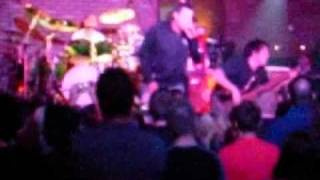 02 - Alien Ant Farm - 1000 Days (Live)
